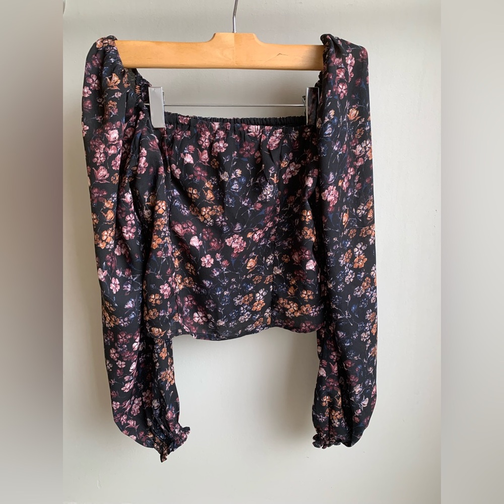 Abercrombie off the shoulder crop top